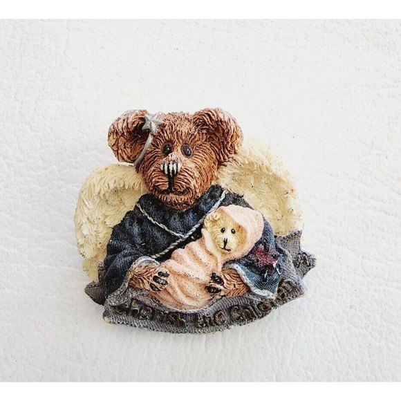 BOYDS BEARS Collection Resin Bear Head Pin Christmas